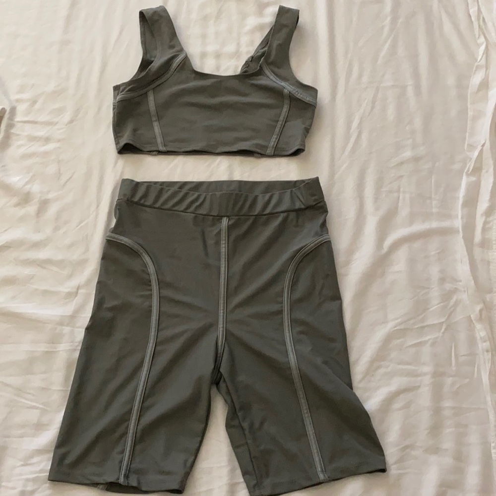 2 piece set